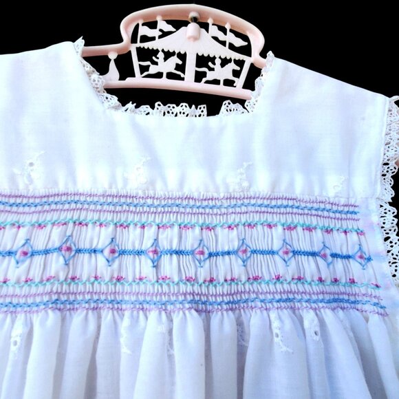 Handmade Baby Girl Dress With Embroidered Smocking & Satin Ribbon Ties Vintage - Picture 2 of 10